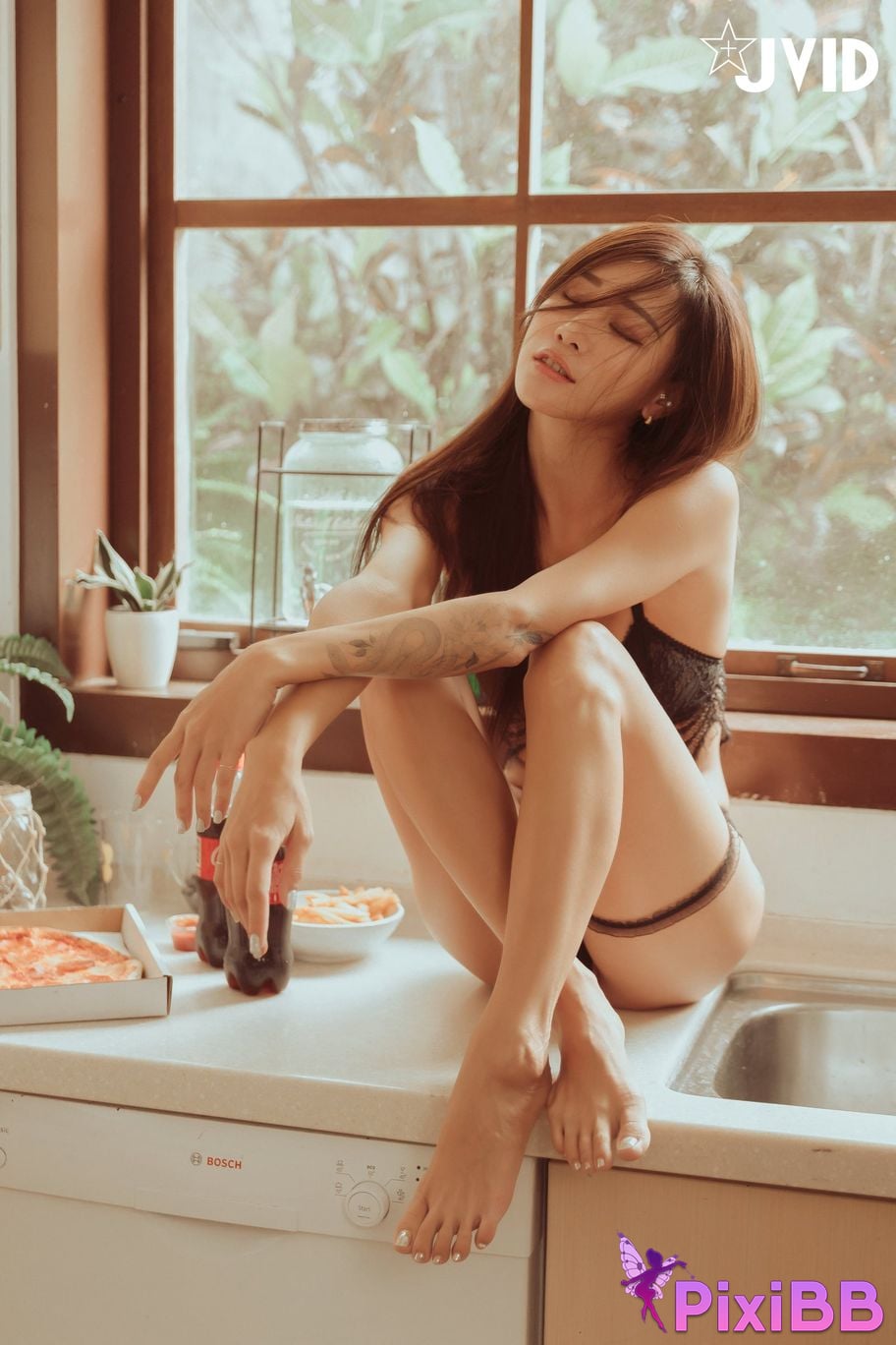 JVID Lara Shuang Xi Completely naked beautiful breasts Beautiful butt Yang Guang Nu Hai Tease you at home PixiBB.COM 051