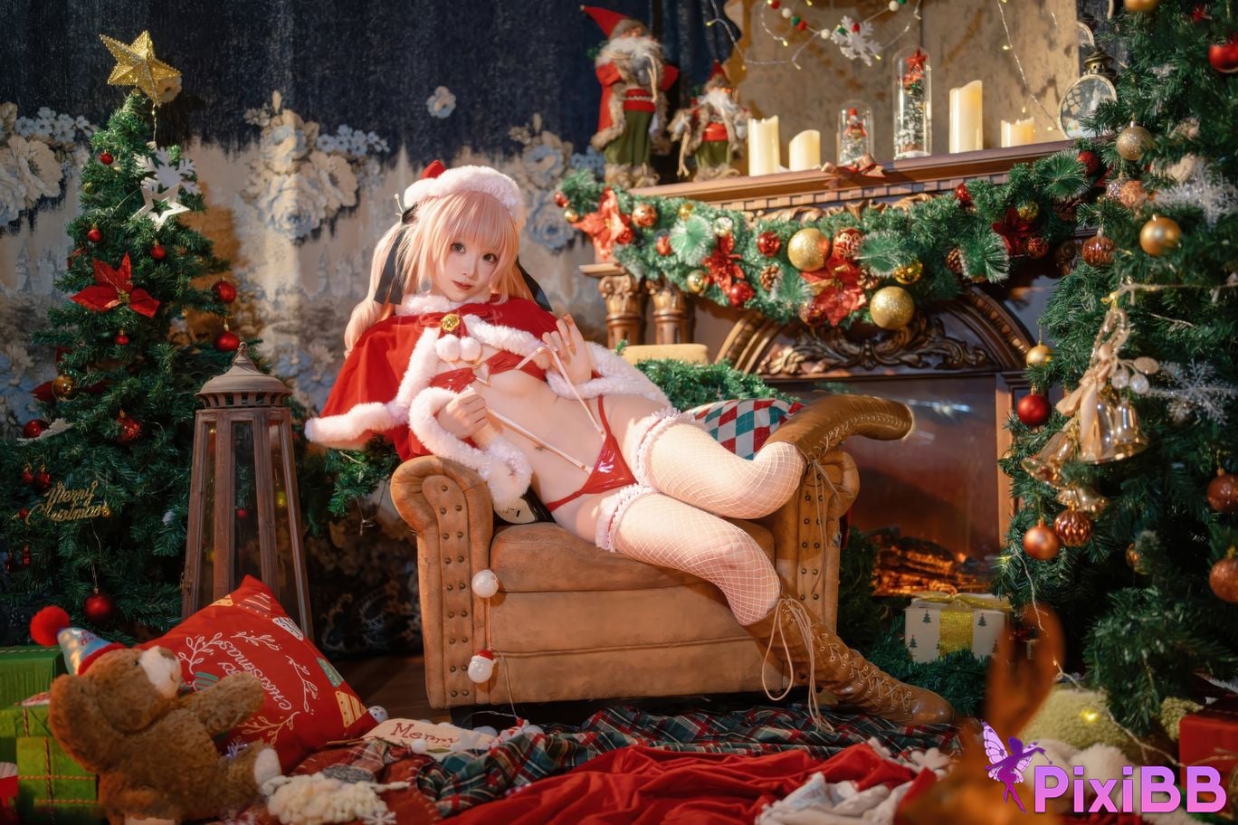Cosplayer Bangni Bonnie Christmas sweetheart PixiBB.COM 044