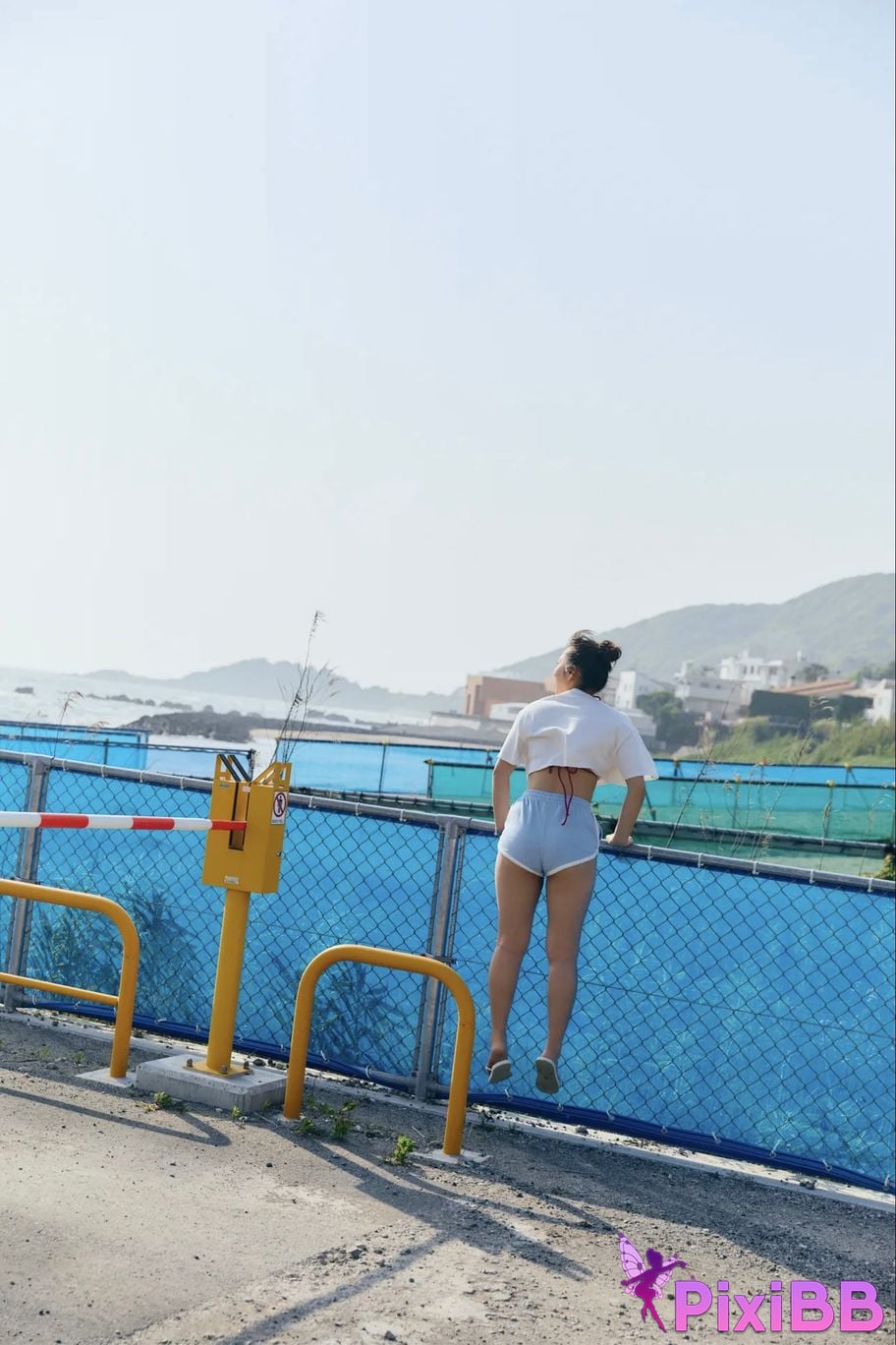 Japanese Idol Misaki Sawa FRIDAY Monthly Girl 050 Completely unreleased 100 cuts PixiBB.COM 080