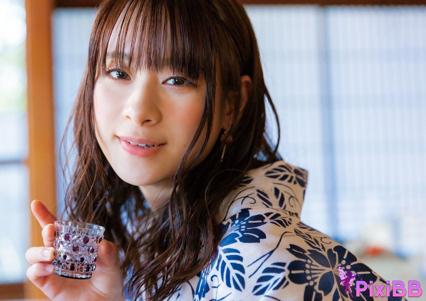 Japanese Idol Kaori Maeda 1st photo collection adult scent voice actor paradise PixiBB.COM 102