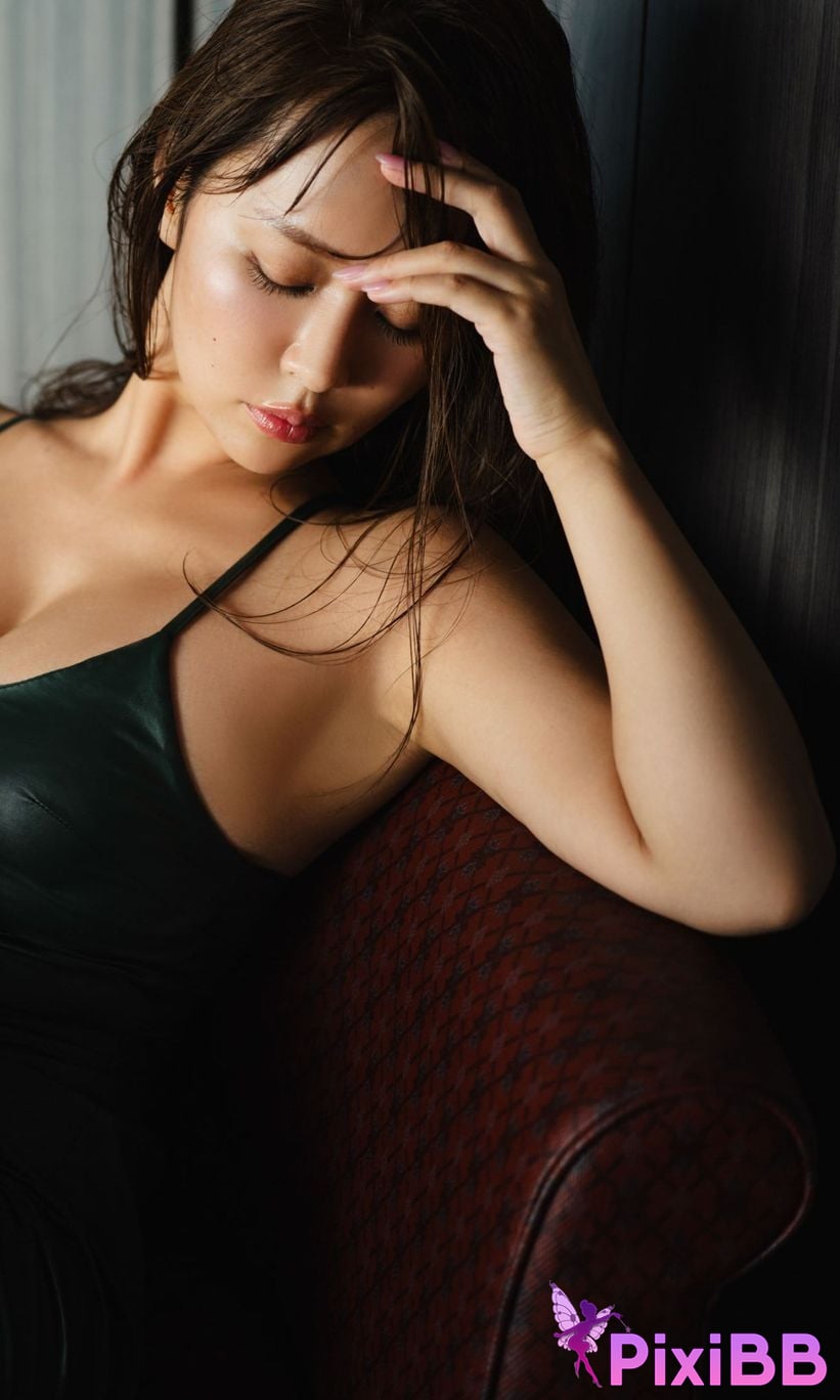 Japanese Idol Yuka Iguchi weekly play plus Other cut collection Continued Okinawa in love prologue PHOTO BOOK PixiBB.COM 011