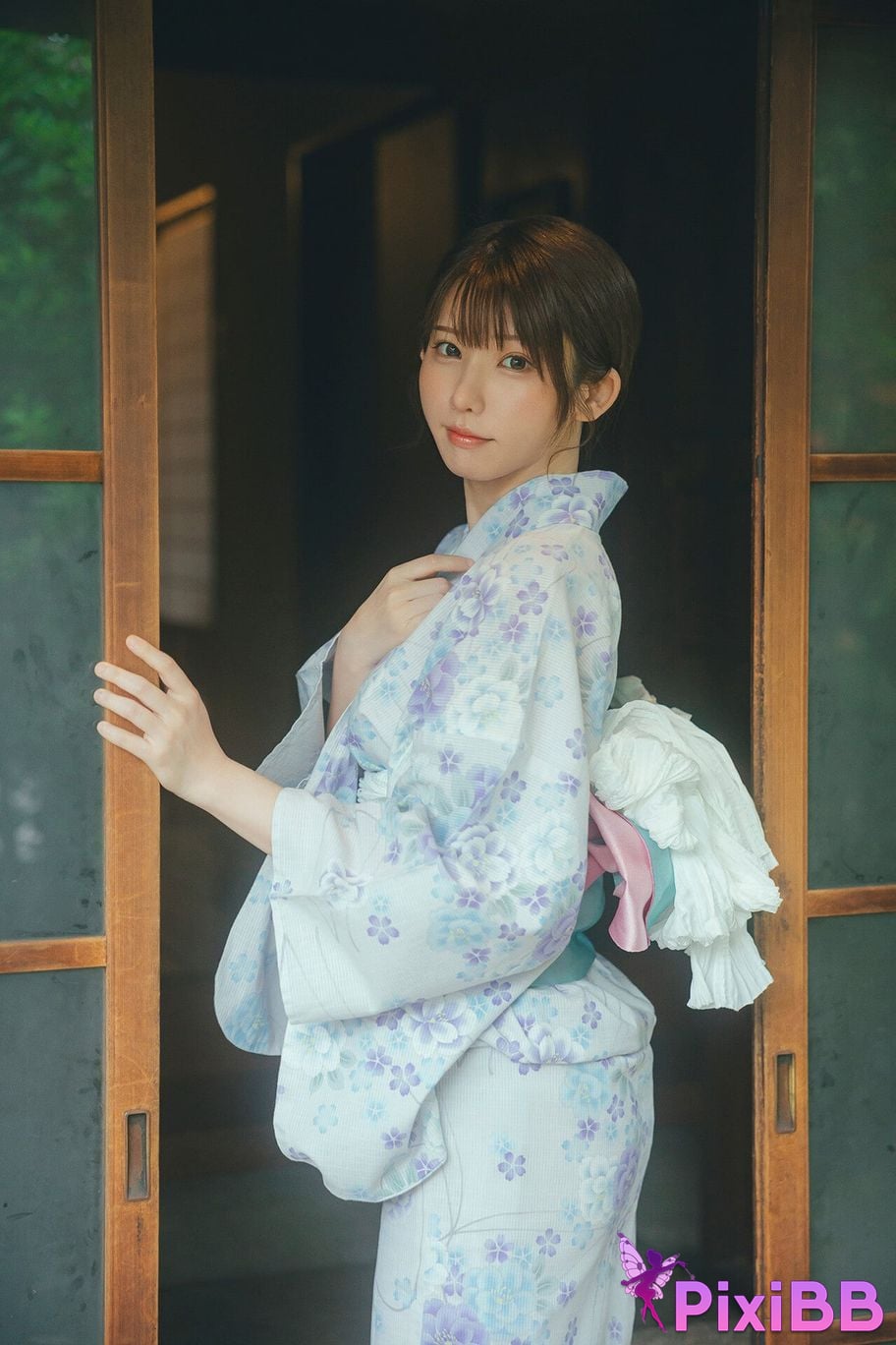 Japanese Idol Enako FLASH digital photo book D o y u r e m b t h a s d PixiBB.COM 003