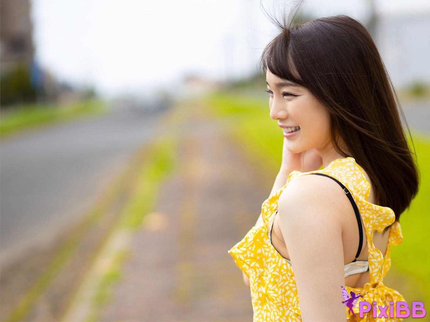 Japanese Idol Suzumura Airi back Overflowing adult eros PixiBB.COM 070