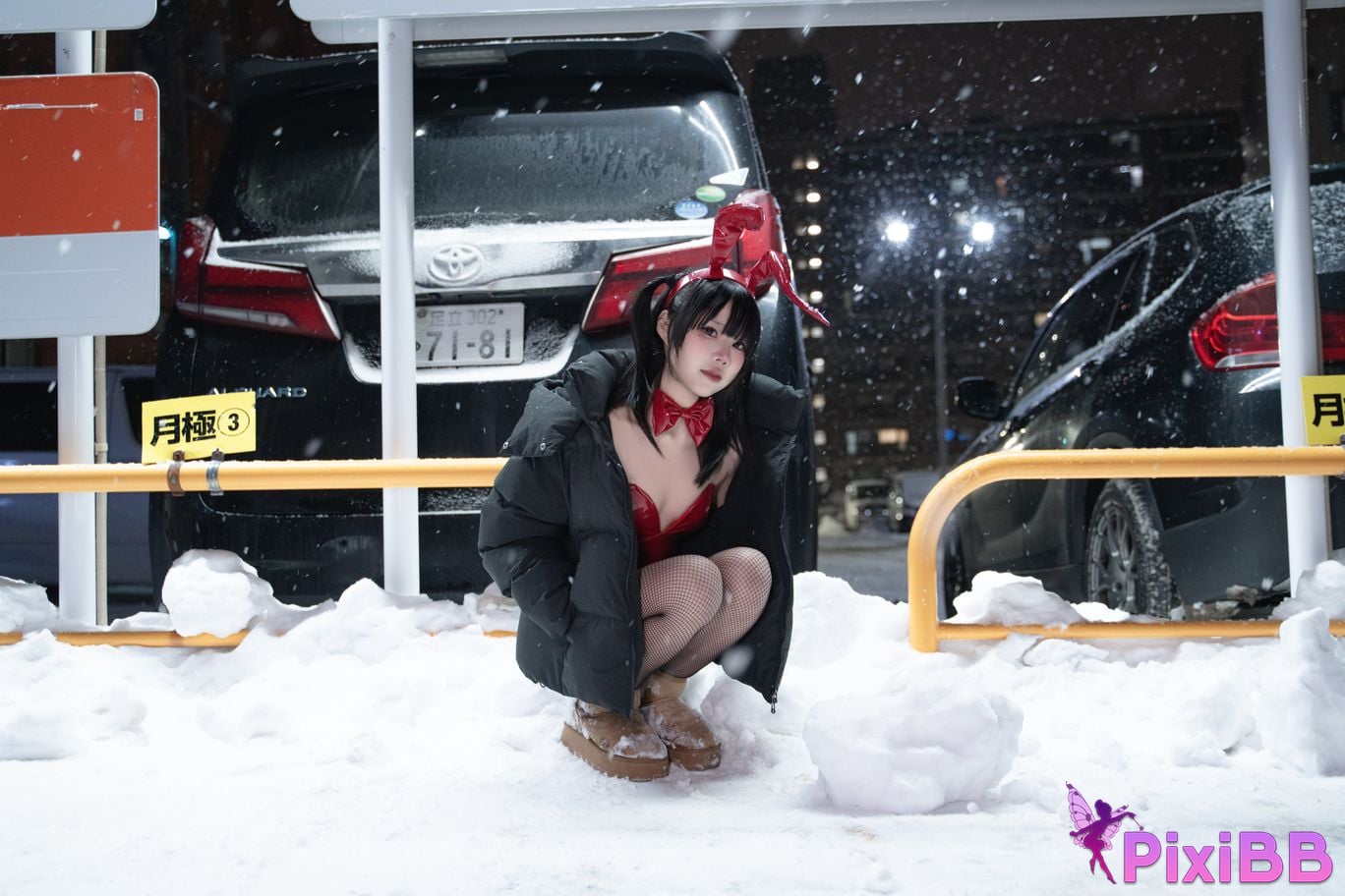 Cosplayer Shimizu Nagi 24h Red Rabbit Parking Lot PixiBB.COM 008