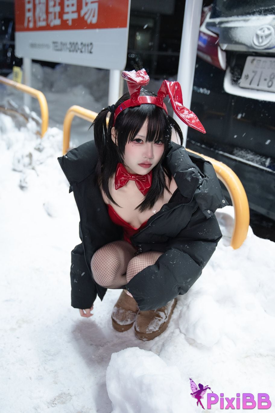 Cosplayer Shimizu Nagi 24h Red Rabbit Parking Lot PixiBB.COM 015