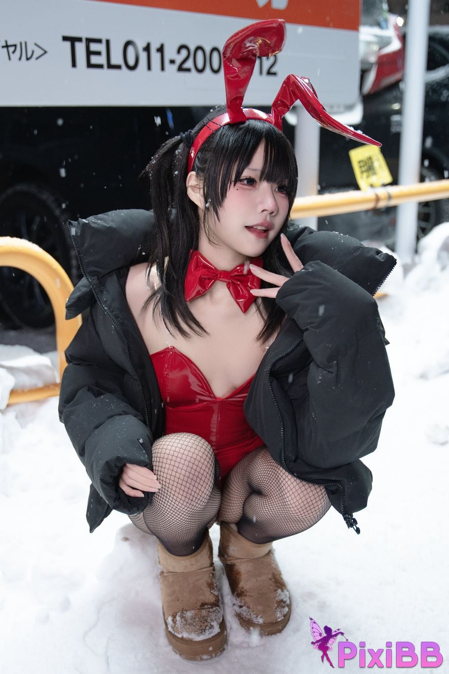 Cosplayer Shimizu Nagi 24h Red Rabbit Parking Lot PixiBB.COM 024