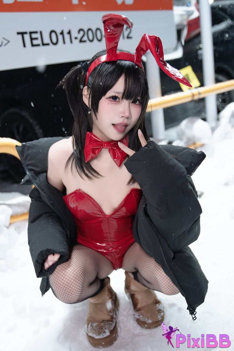 Cosplayer Shimizu Nagi 24h Red Rabbit Parking Lot PixiBB.COM 026