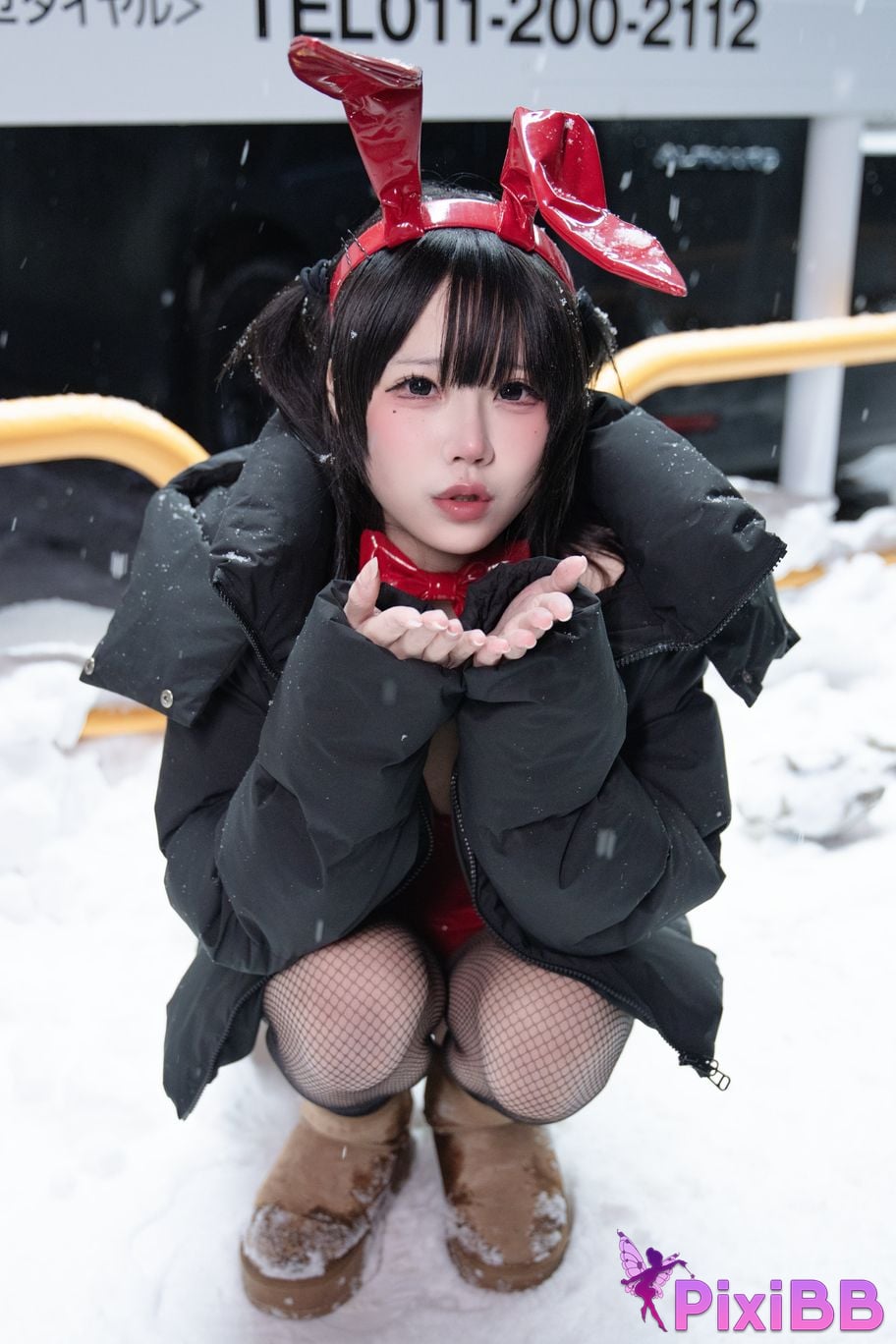 Cosplayer Shimizu Nagi 24h Red Rabbit Parking Lot PixiBB.COM 027