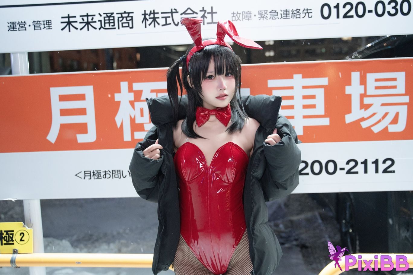 Cosplayer Shimizu Nagi 24h Red Rabbit Parking Lot PixiBB.COM 034