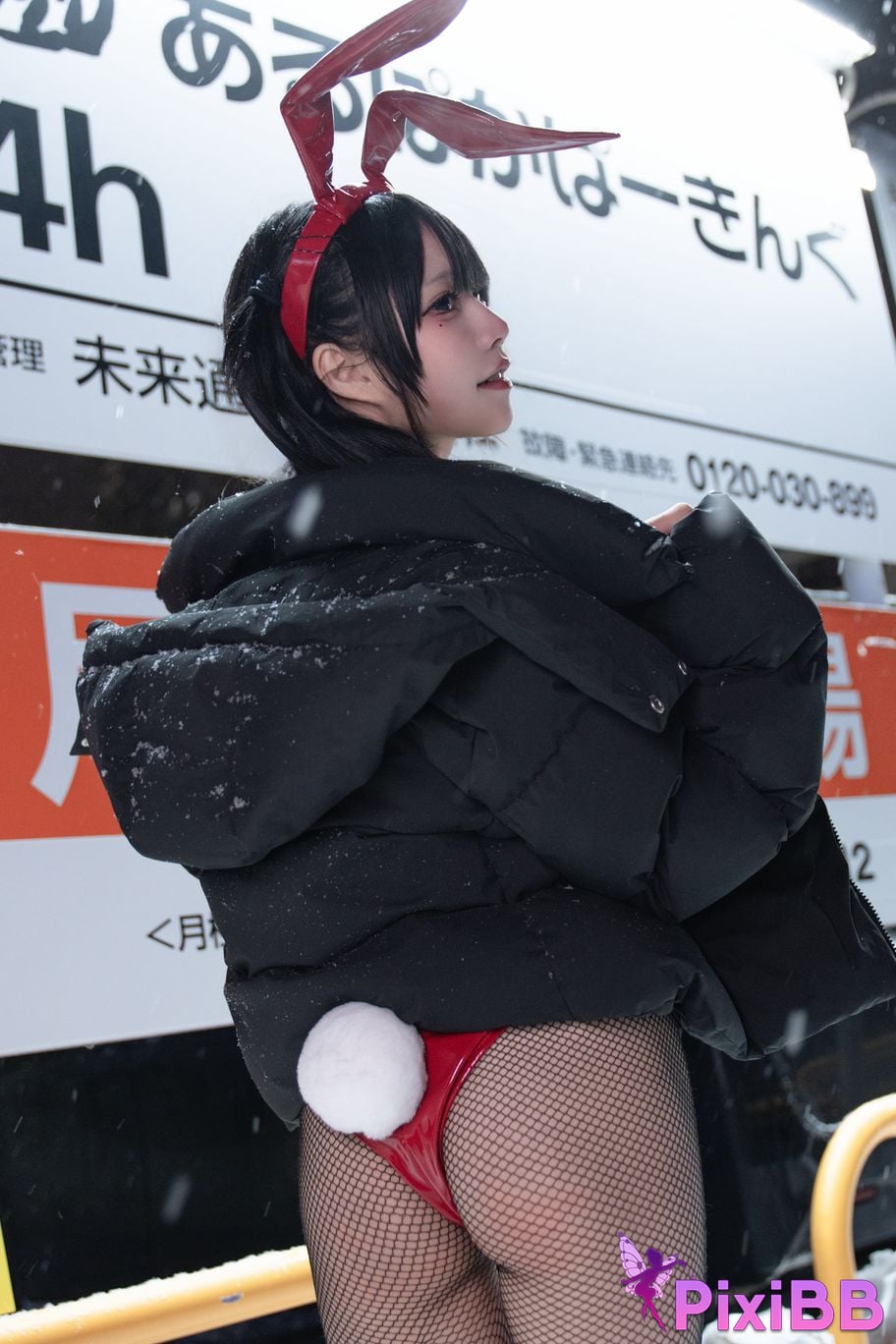 Cosplayer Shimizu Nagi 24h Red Rabbit Parking Lot PixiBB.COM 041
