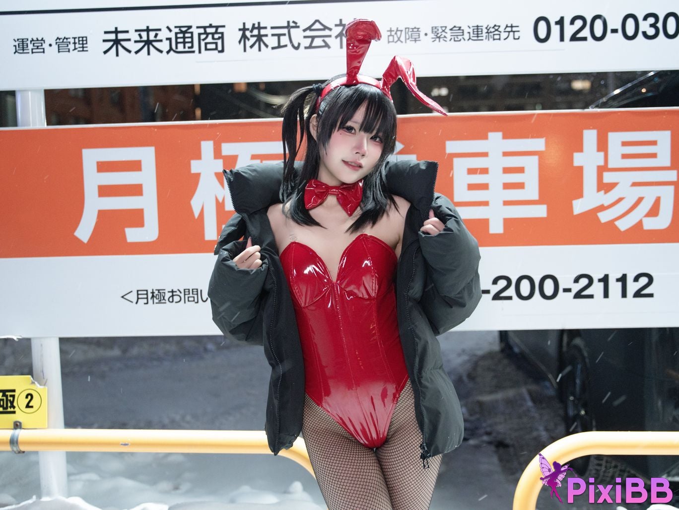Cosplayer Shimizu Nagi 24h Red Rabbit Parking Lot PixiBB.COM 056