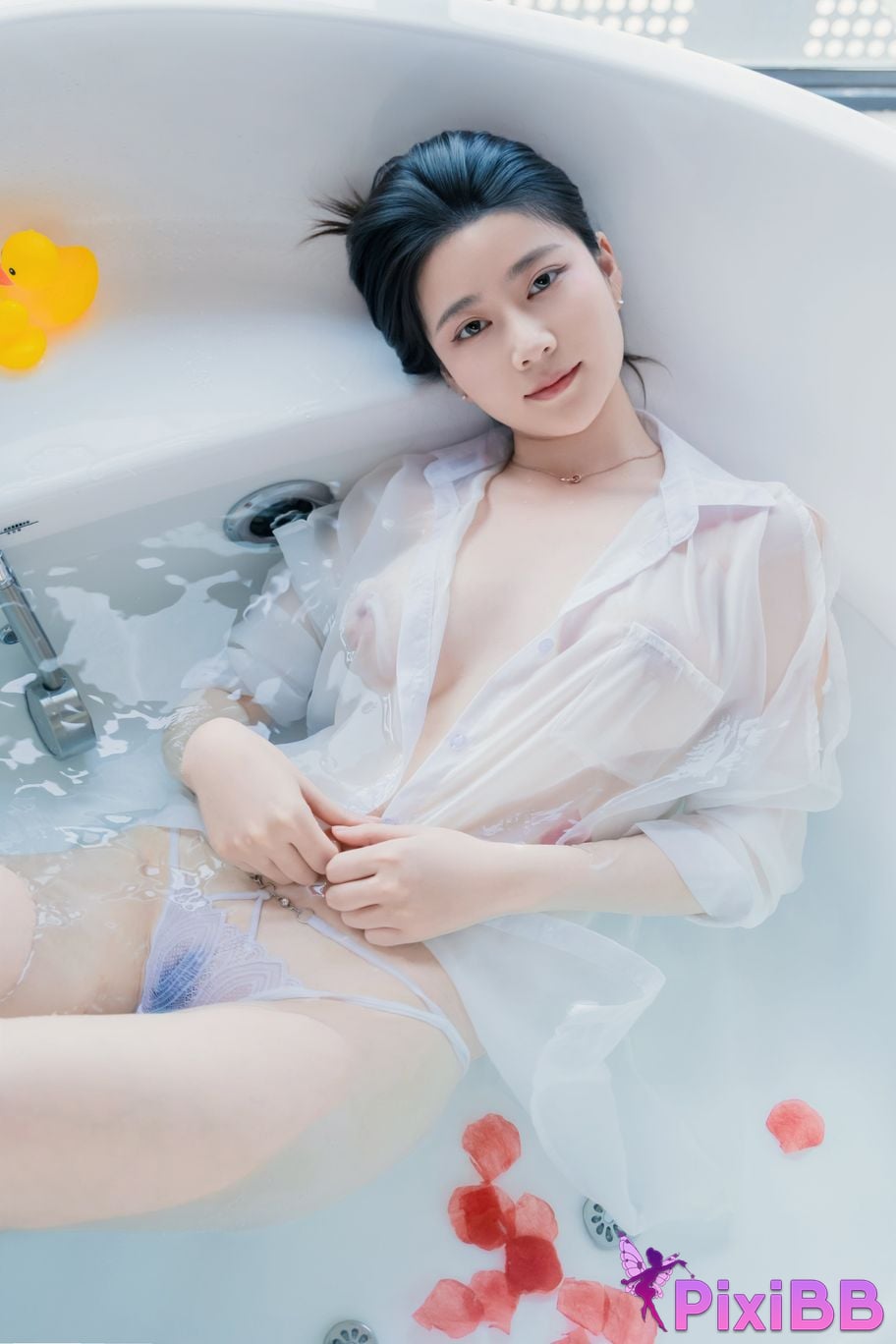 Cosplayer every year Nnian bathing girl PixiBB.COM 060