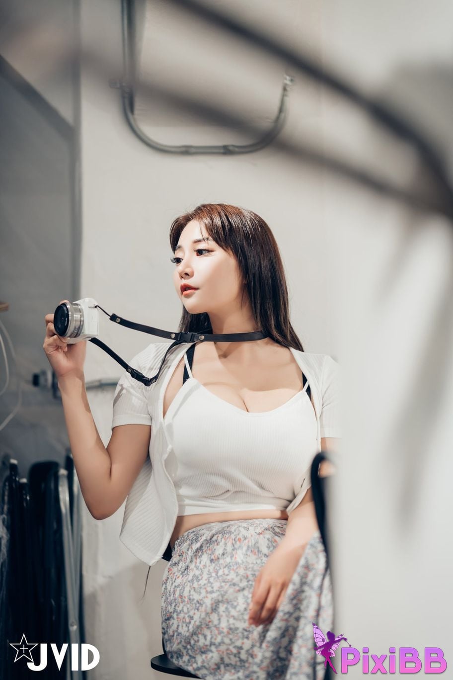 JVID Lele Le Rang Ren Ke Yi Neng Nan Nu Jiao Huan Shen Ti De Xiang Ji Ban Gen Yin Cang Chi Du Shang Kong Wu Ma Zhe PixiBB.COM 028