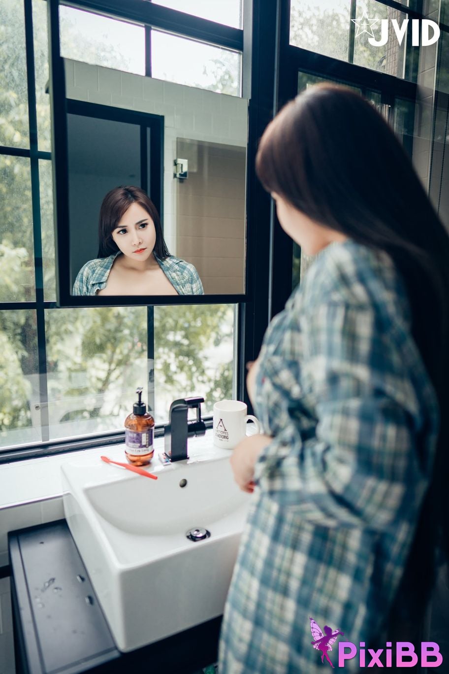 JVID Lele Le Rang Ren Ke Yi Neng Nan Nu Jiao Huan Shen Ti De Xiang Ji Ban Gen Yin Cang Chi Du Shang Kong Wu Ma Zhe PixiBB.COM 046