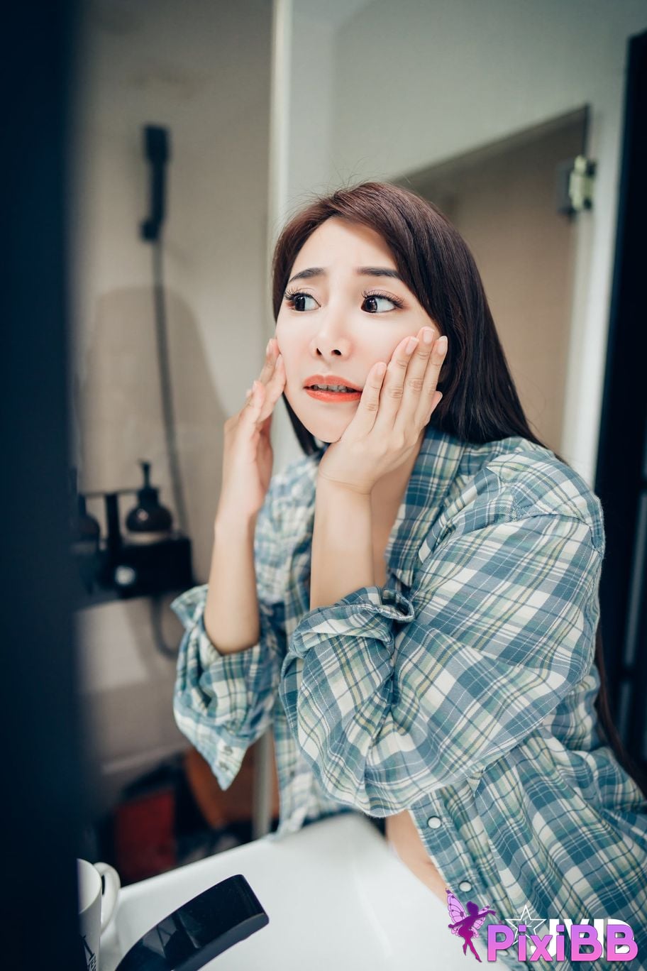 JVID Lele Le Rang Ren Ke Yi Neng Nan Nu Jiao Huan Shen Ti De Xiang Ji Ban Gen Yin Cang Chi Du Shang Kong Wu Ma Zhe PixiBB.COM 049