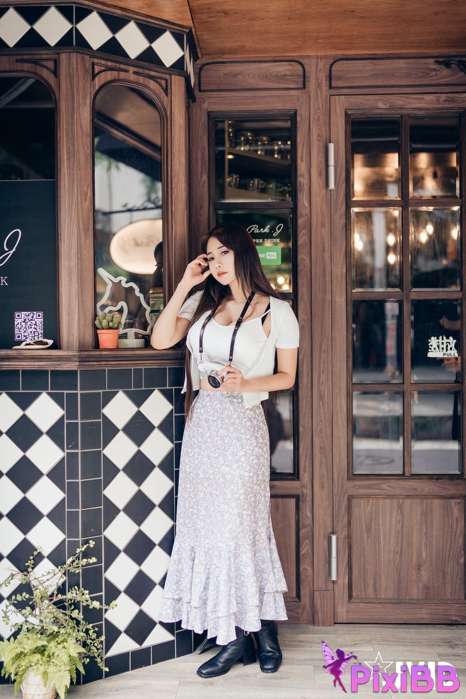 JVID Lele Le Rang Ren Ke Yi Neng Nan Nu Jiao Huan Shen Ti De Xiang Ji Ban Gen Yin Cang Chi Du Shang Kong Wu Ma Zhe PixiBB.COM 077