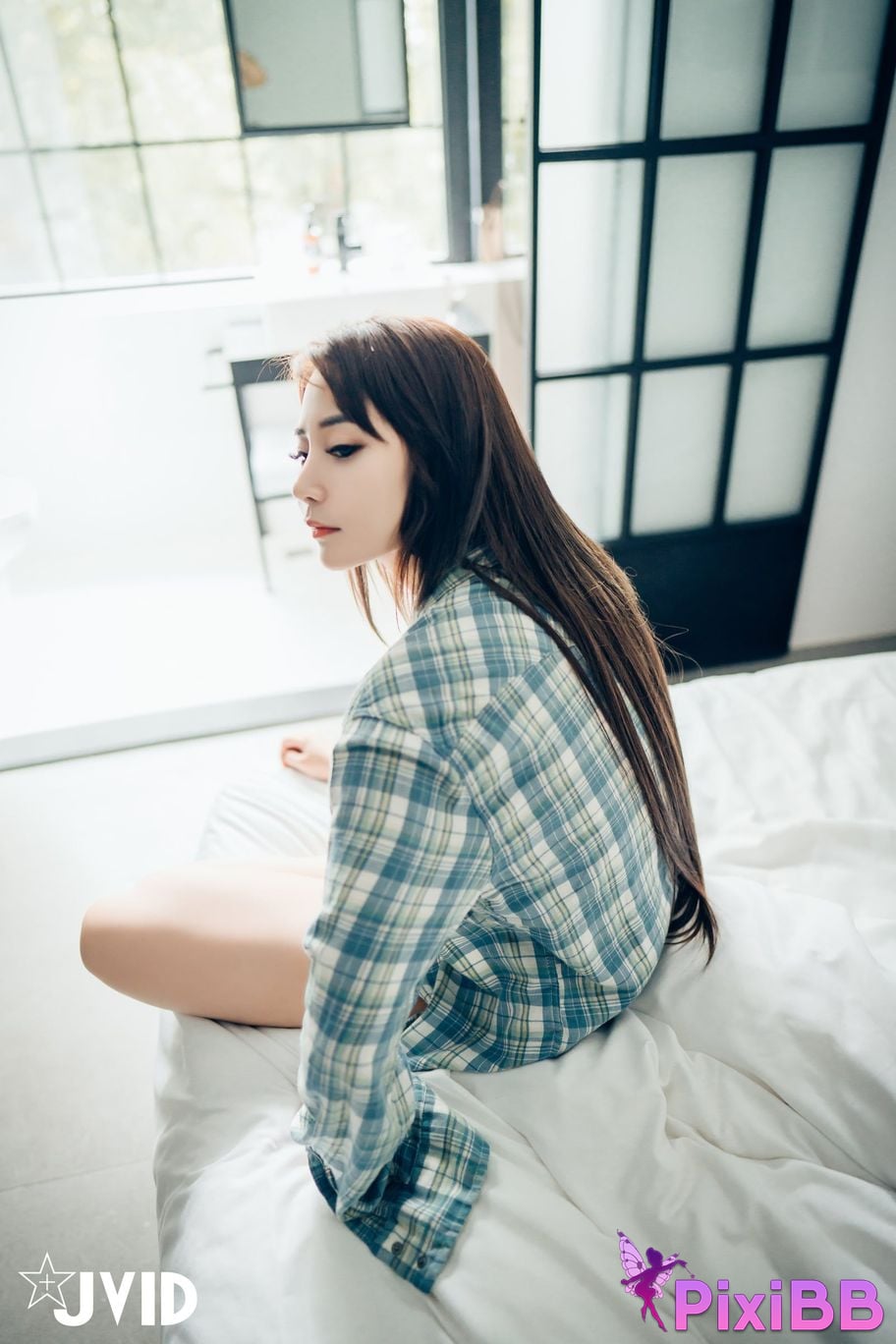 JVID Lele Le Rang Ren Ke Yi Neng Nan Nu Jiao Huan Shen Ti De Xiang Ji Ban Gen Yin Cang Chi Du Shang Kong Wu Ma Zhe PixiBB.COM 097