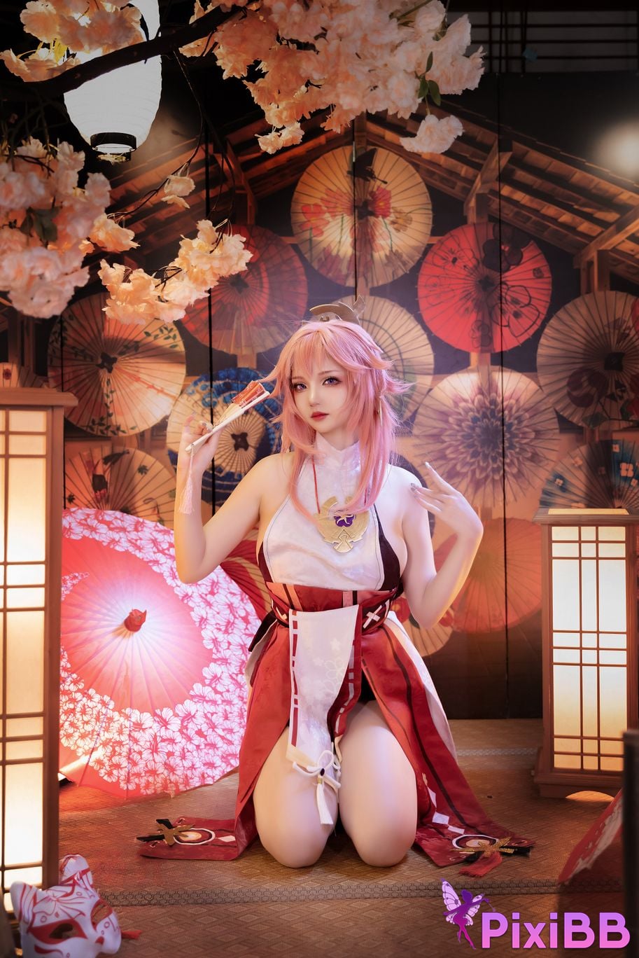 Cosplayer Xue Qing Astra Genshin Yae Miko PixiBB.COM 010