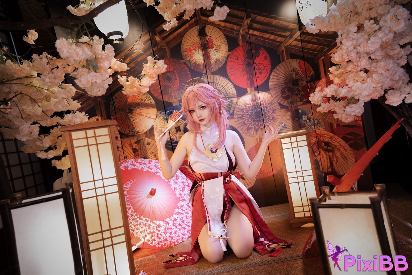 Cosplayer Xue Qing Astra Genshin Yae Miko PixiBB.COM 014