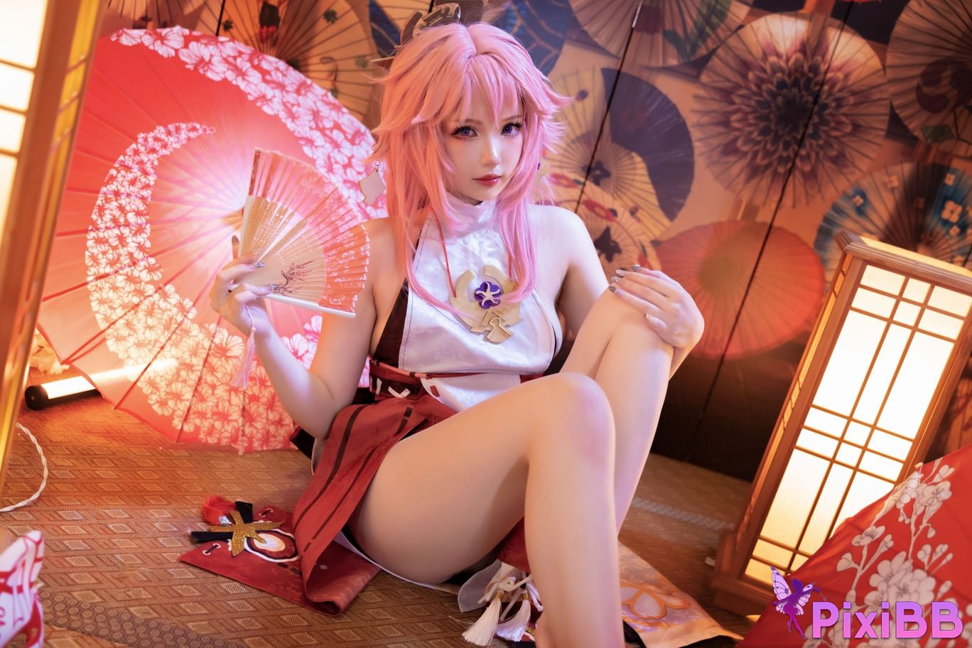 Cosplayer Xue Qing Astra Genshin Yae Miko PixiBB.COM 017