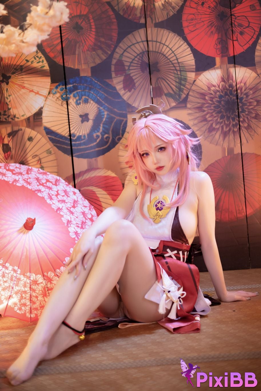 Cosplayer Xue Qing Astra Genshin Yae Miko PixiBB.COM 018