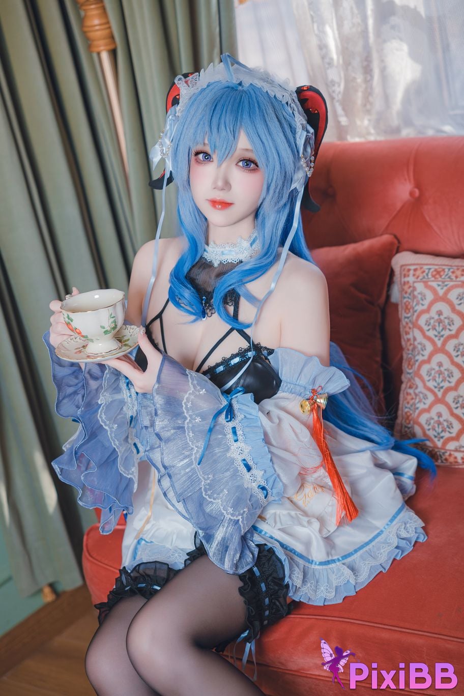 Cosplayer Xue Qing Astra Genshin Sweet Maid PixiBB.COM 004