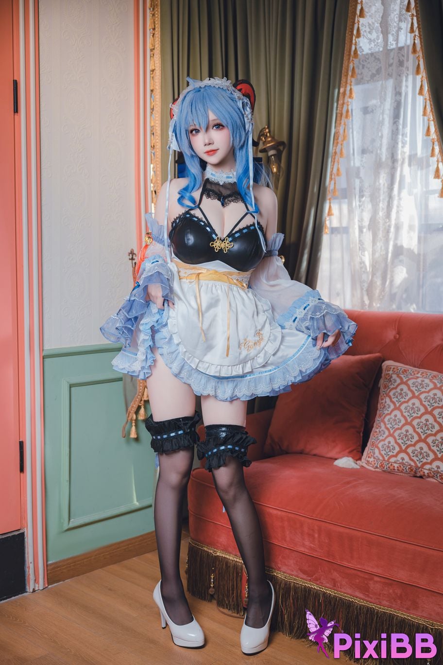 Cosplayer Xue Qing Astra Genshin Sweet Maid PixiBB.COM 013