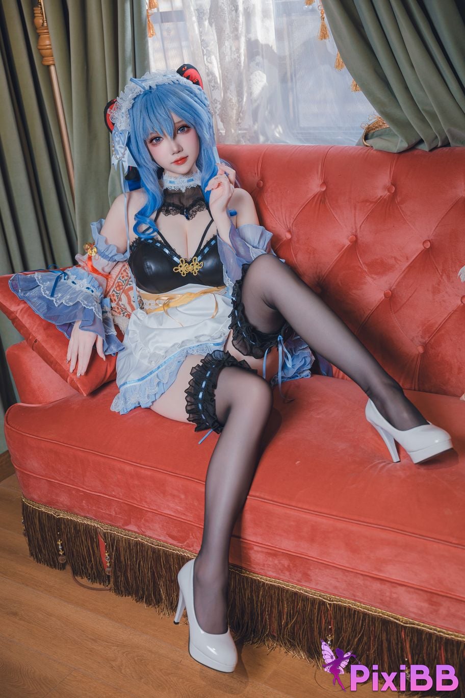 Cosplayer Xue Qing Astra Genshin Sweet Maid PixiBB.COM 019