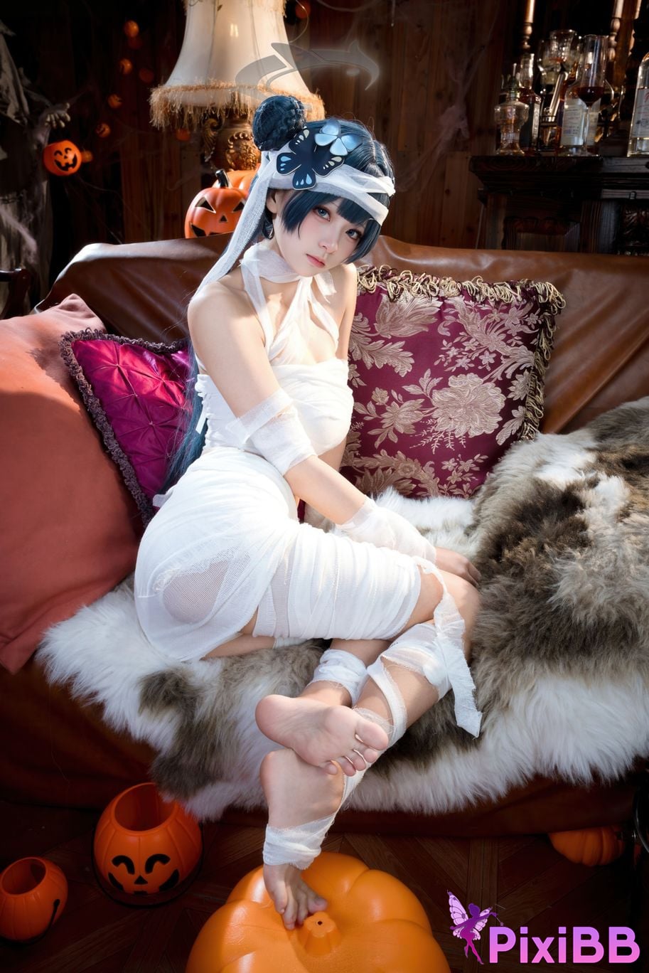 Cosplayer Jiuqi Meow What a nice view and Feisaki Halloween PixiBB.COM 001