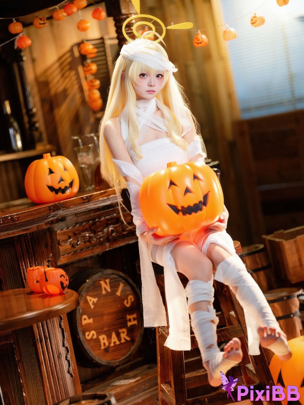 Cosplayer Jiuqi Meow What a nice view and Feisaki Halloween PixiBB.COM 037