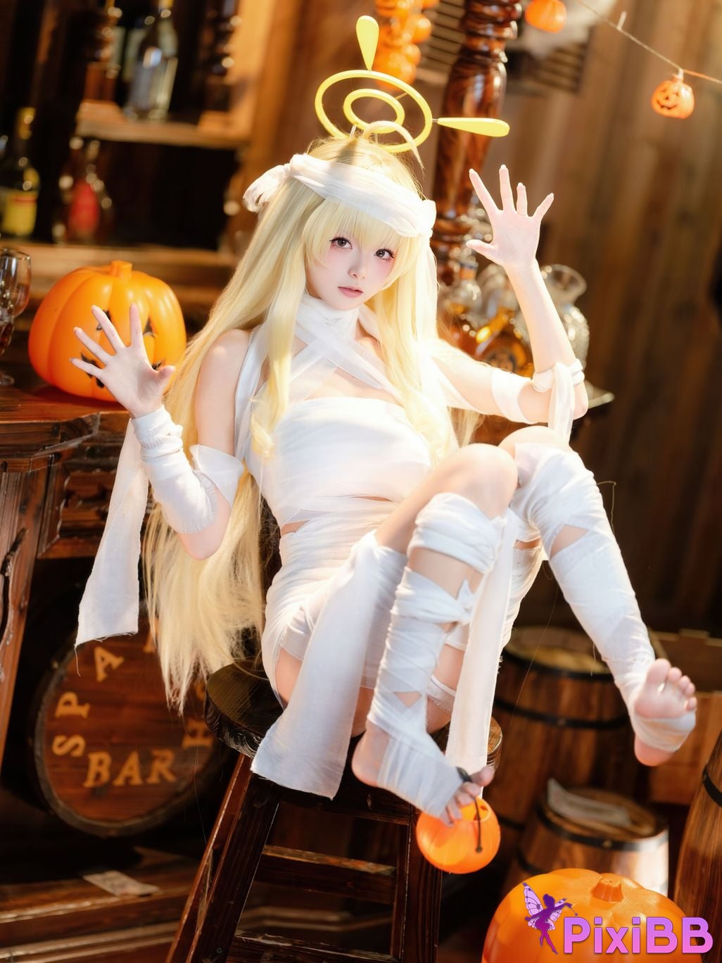 Cosplayer Jiuqi Meow What a nice view and Feisaki Halloween PixiBB.COM 043
