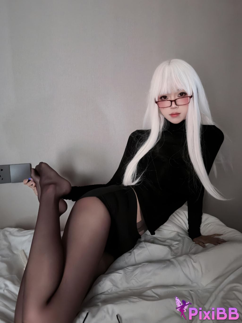 Cosplayer Mochi is delicious Dark night pure white PixiBB.COM 004