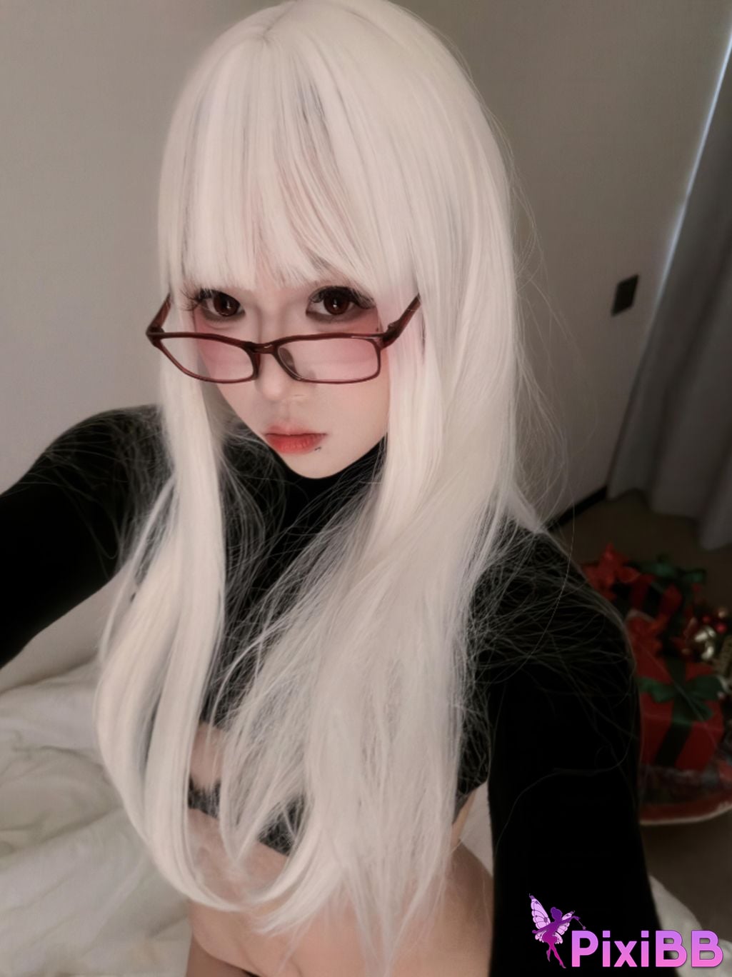 Cosplayer Mochi is delicious Dark night pure white PixiBB.COM 008