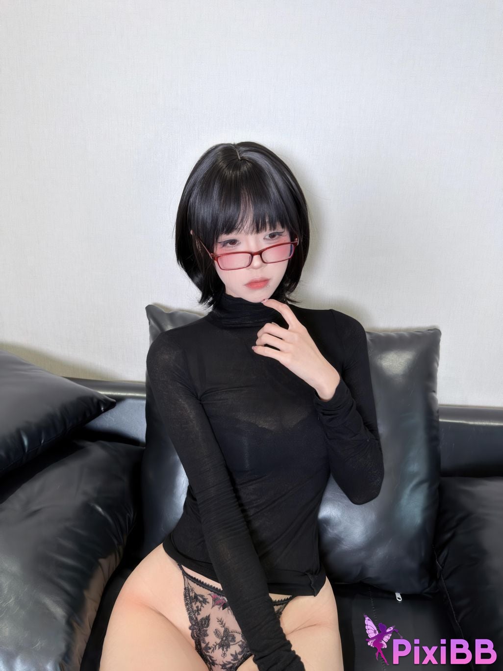 Cosplayer Mochi is delicious Dark night pure white PixiBB.COM 042