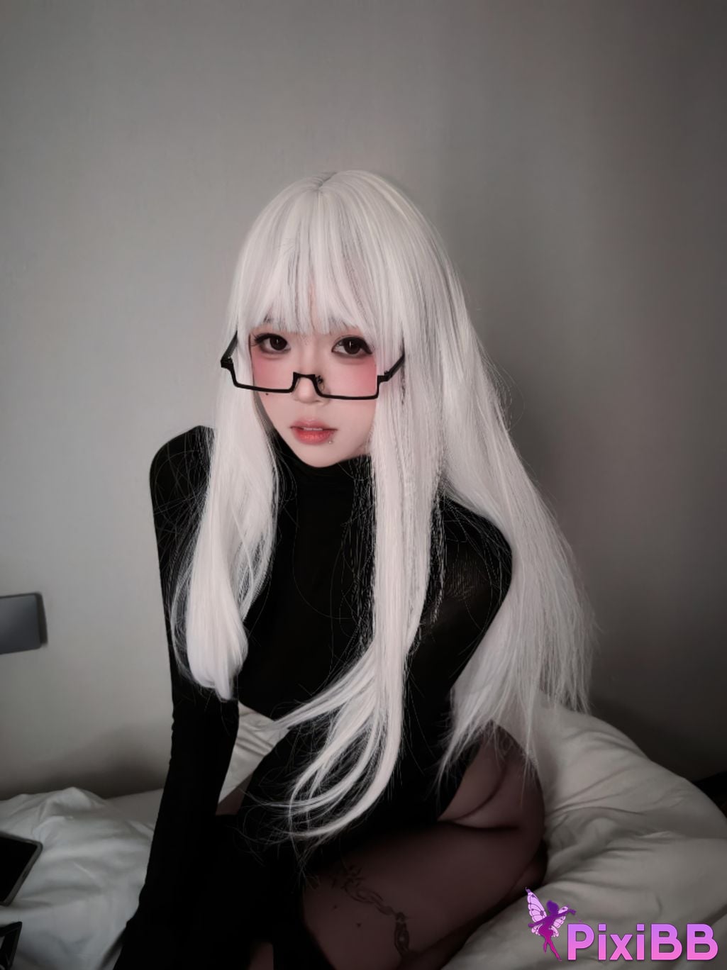 Cosplayer Mochi is delicious Dark night pure white PixiBB.COM 045