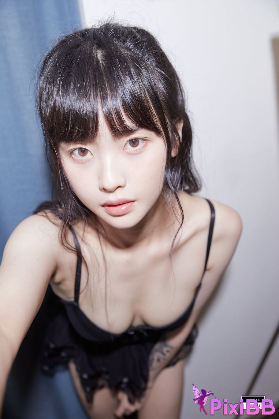 LE LEDG 084B GMS PixiBB.COM 041