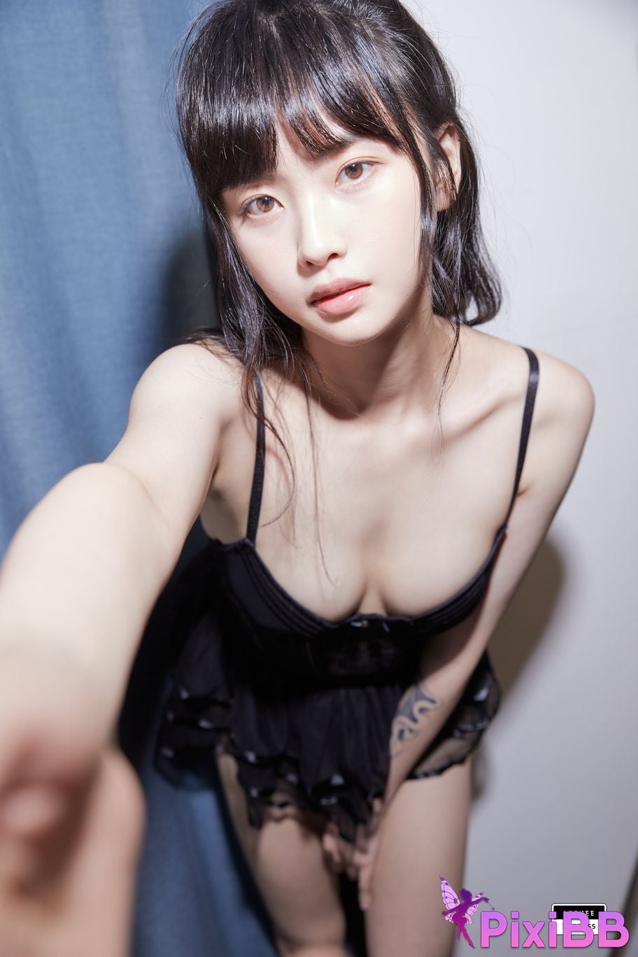 LE LEDG 084B GMS PixiBB.COM 042