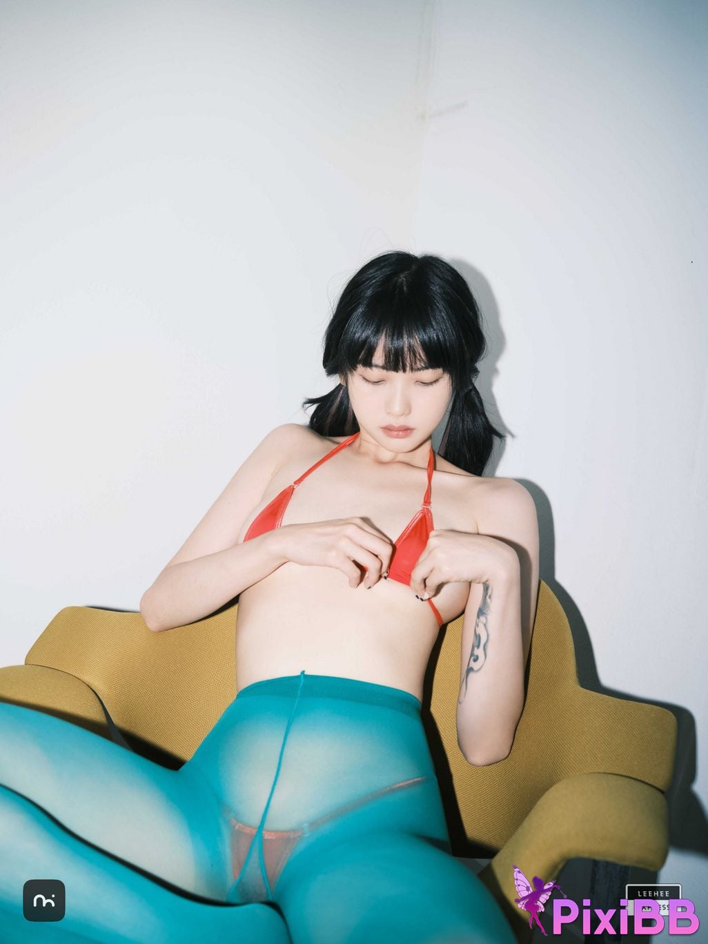 LE LEDG 195C GMS PixiBB.COM 005