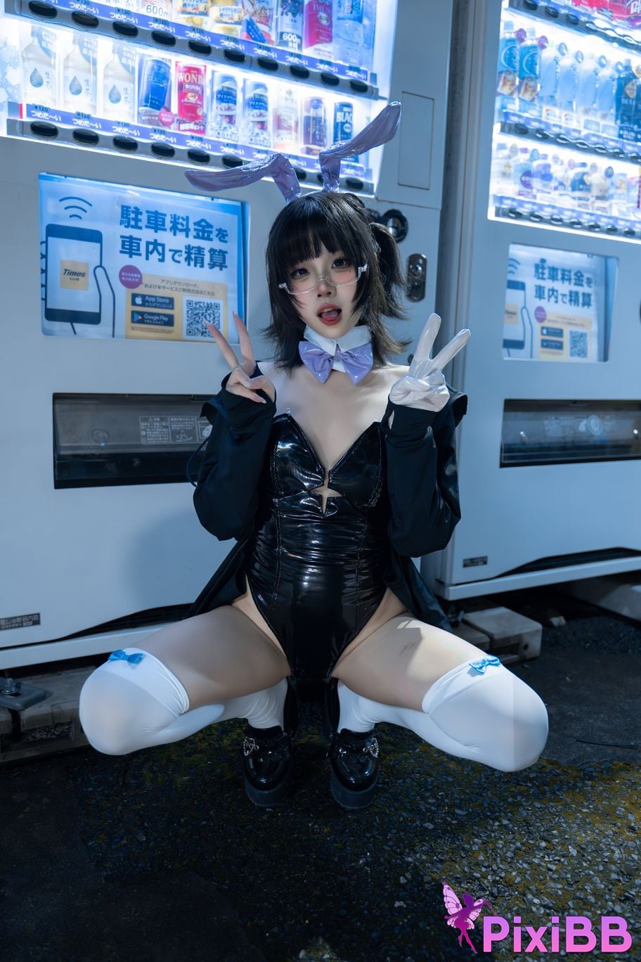 Cosplayer Shimizu Nagi tokyo night rabbit PixiBB.COM 004