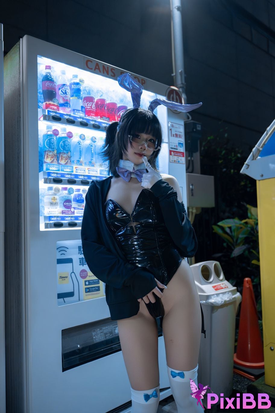 Cosplayer Shimizu Nagi tokyo night rabbit PixiBB.COM 010