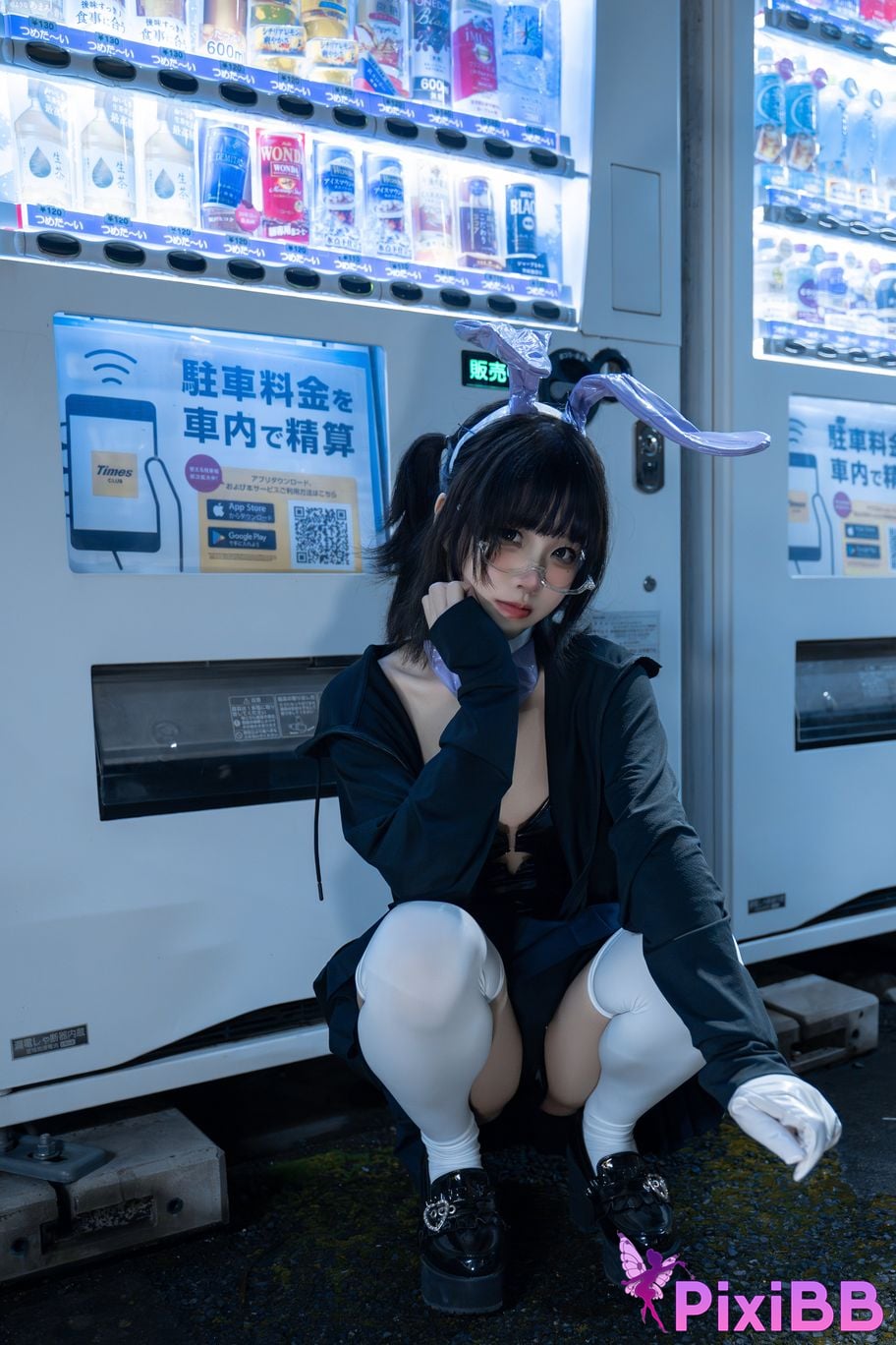 Cosplayer Shimizu Nagi tokyo night rabbit PixiBB.COM 032