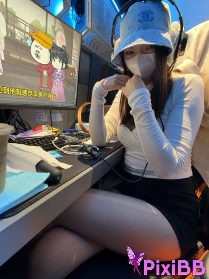 Lucky cat88 Expose little beauty Challenge public exposure golf course cybercafe taxi 05 PixiBB.COM 028