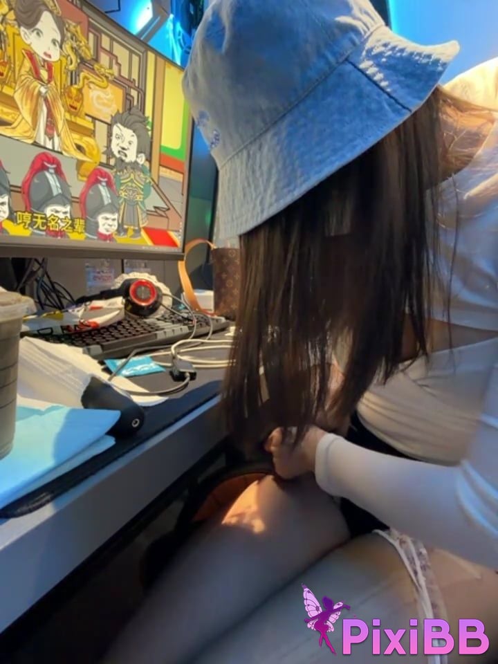 Lucky cat88 Expose little beauty Challenge public exposure golf course cybercafe taxi 05 PixiBB.COM 030