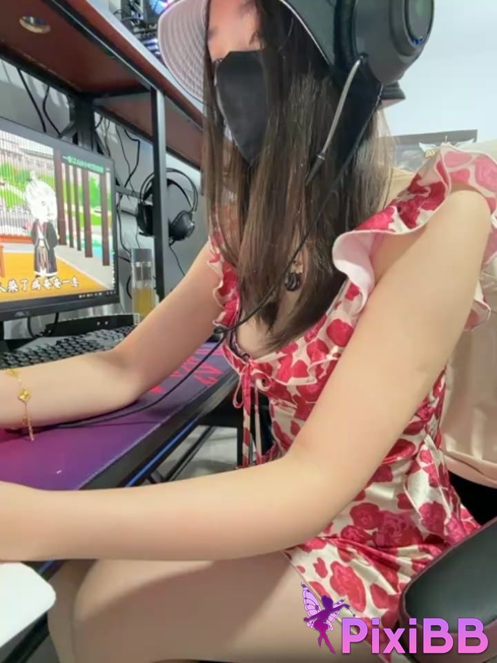 Lucky cat88 Expose little beauty Challenge public exposure golf course cybercafe taxi 04 PixiBB.COM 001