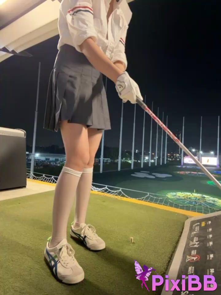 Lucky cat88 Expose little beauty Challenge public exposure golf course cybercafe taxi 04 PixiBB.COM 003