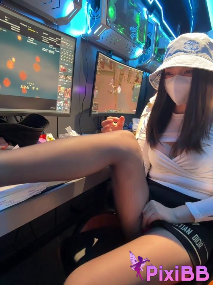 Lucky cat88 Expose little beauty Challenge public exposure golf course cybercafe taxi 04 PixiBB.COM 022