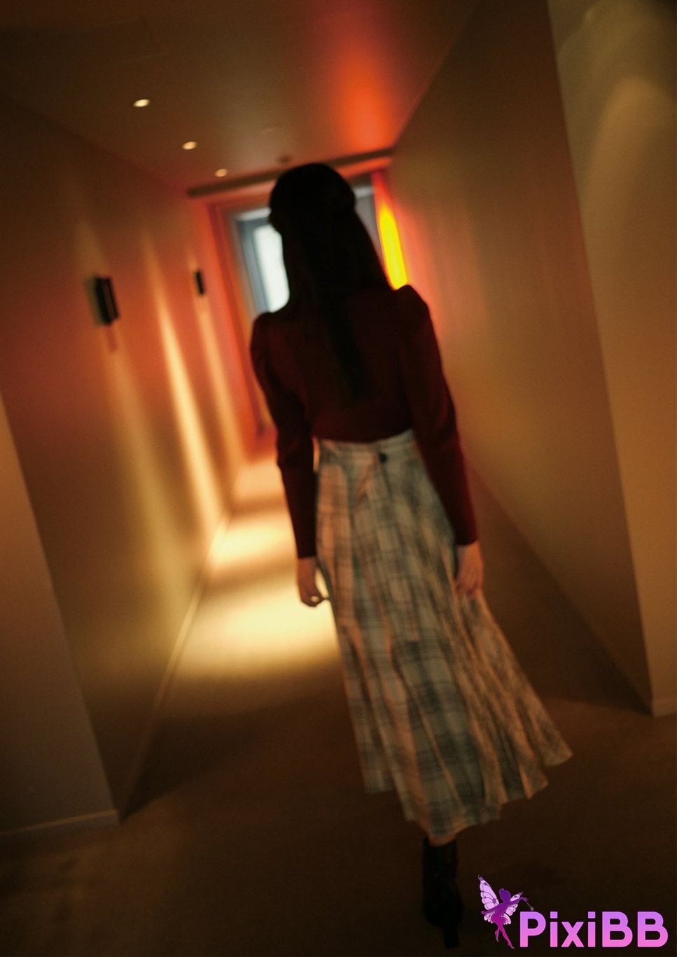 Japanese Idol Yuka Suzuki BUBKA Digital Photobook W DAY on the floor PixiBB.COM 009