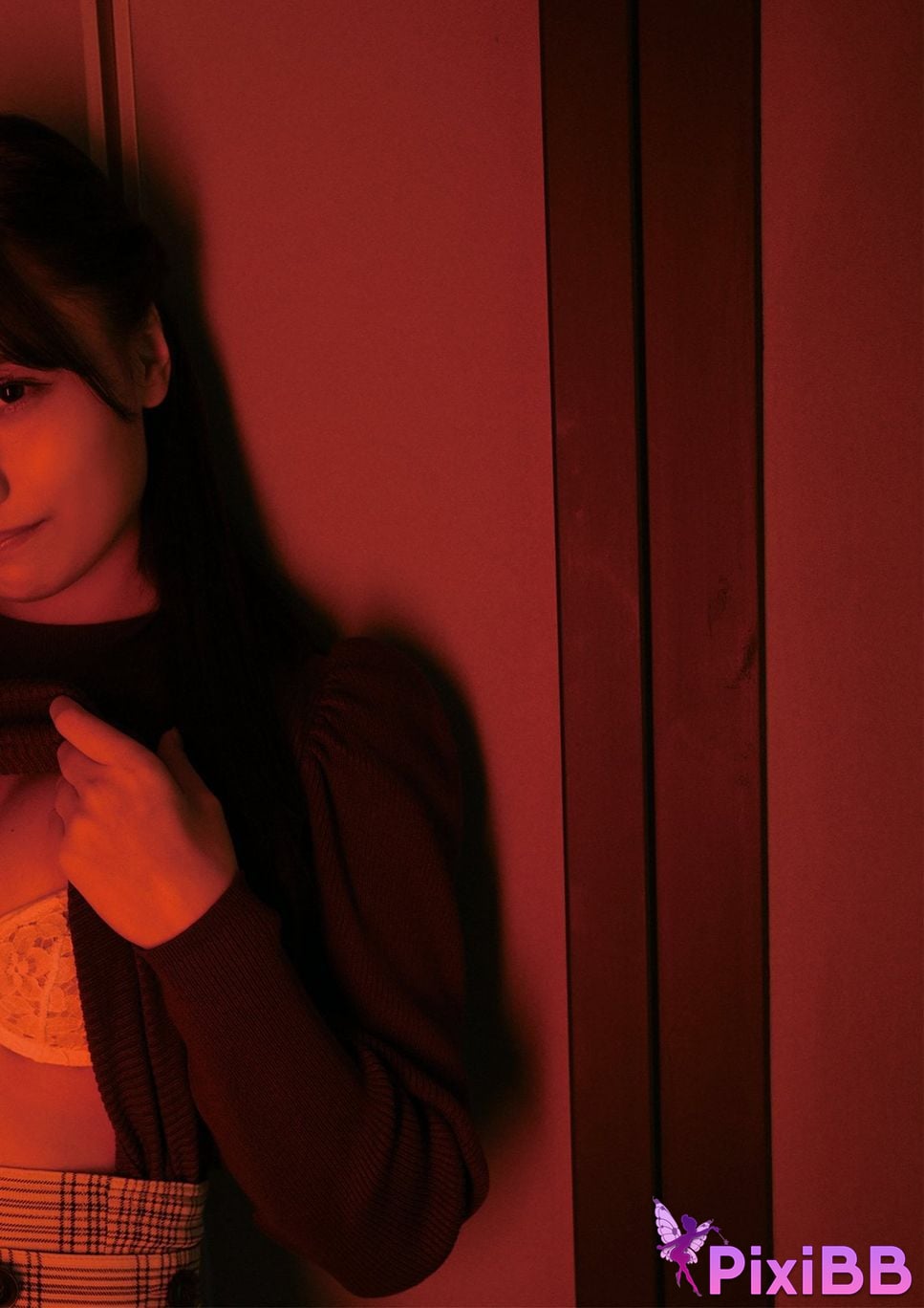 Japanese Idol Yuka Suzuki BUBKA Digital Photobook W DAY on the floor PixiBB.COM 012