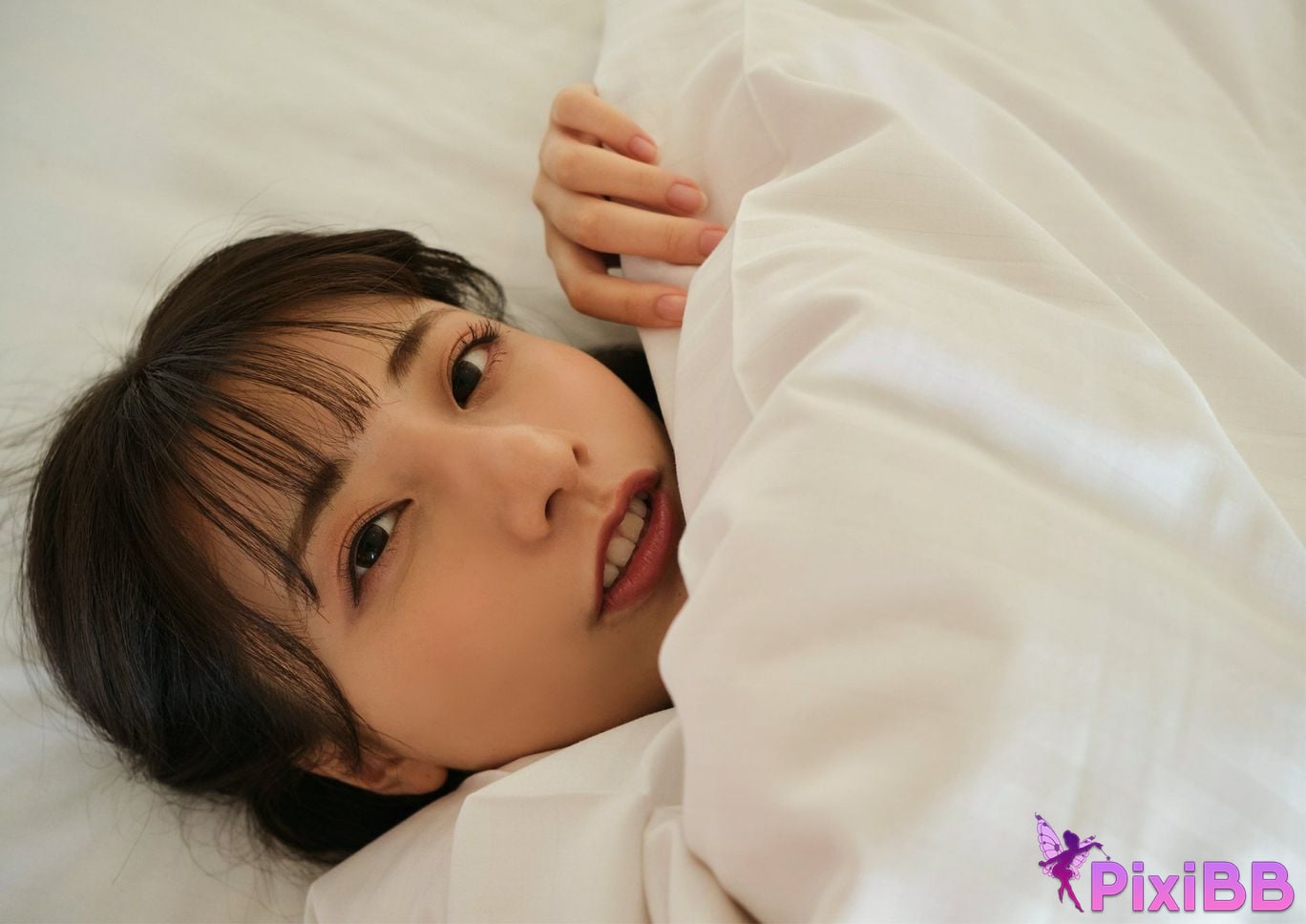 Japanese Idol Yuka Suzuki BUBKA Digital Photobook W DAY on the floor PixiBB.COM 036