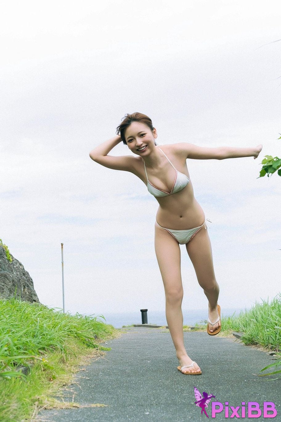 Japanese Idol Runa Ichinose FLASH digital photo book Ill never forget that summer PixiBB.COM 031